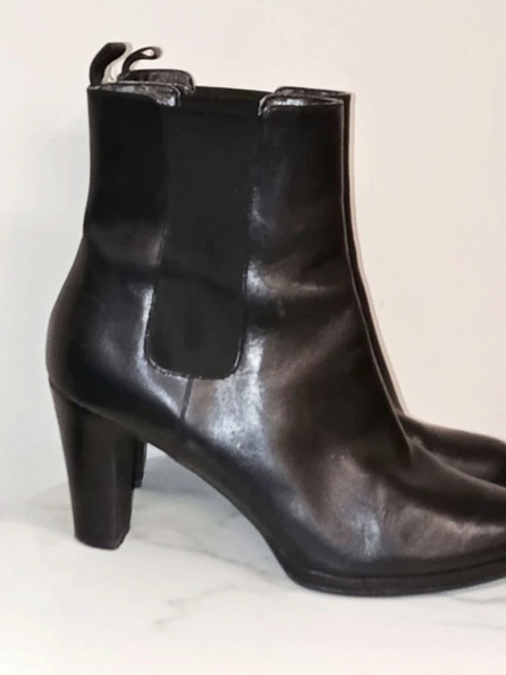 Lauren Ralph Lauren Black Leather Pull On Classic Ankle Boots Booties Size 8